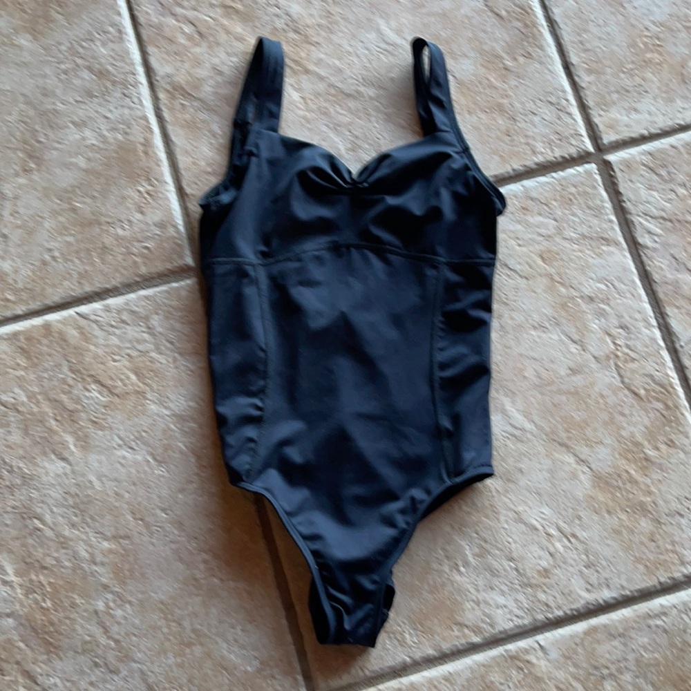 Collections by Claudia leotard, sz medium, Aurora Midnight Black